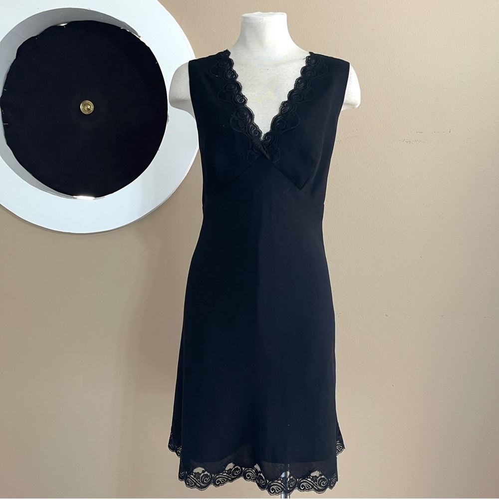 Vintage Caren Desiree Black Lace V-Neck A-Line Dress, Size 14 — Fully Lined, Mad
